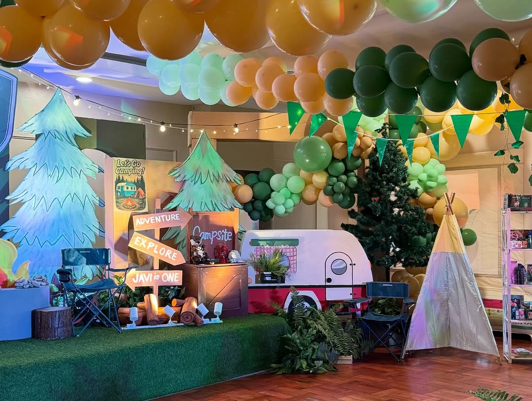 Camping theme party props